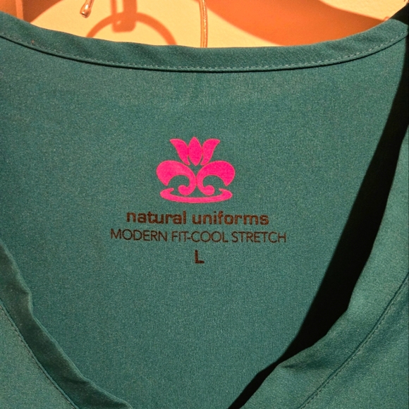 Women's Scrub Set - Picture 4 of 4